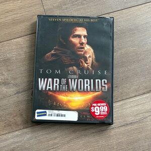 Dreamworks War of the Worlds DVD - Black and Red Cover